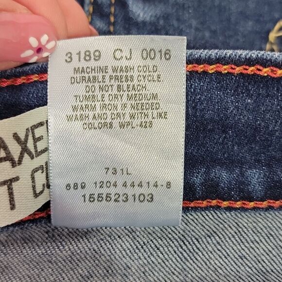 Levi's. Classic Relaxed Boot Cut Jeans. 550. Size 8M. EUC - Picture 10 of 11